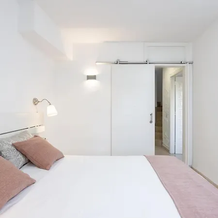 Home2book Charming Duplex Appartement *